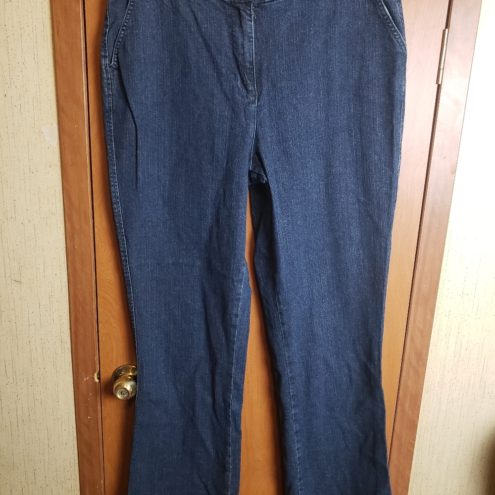 Women's 16T D&Co. Stretch Blue Jeans